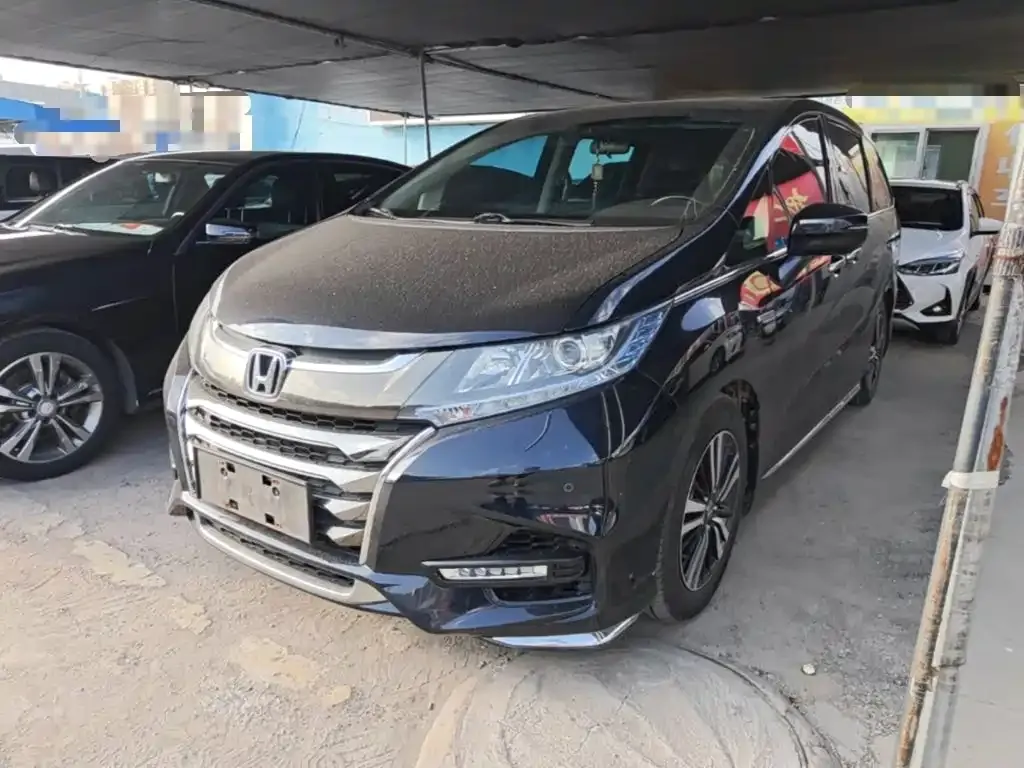 Honda Odyssey — фото 1