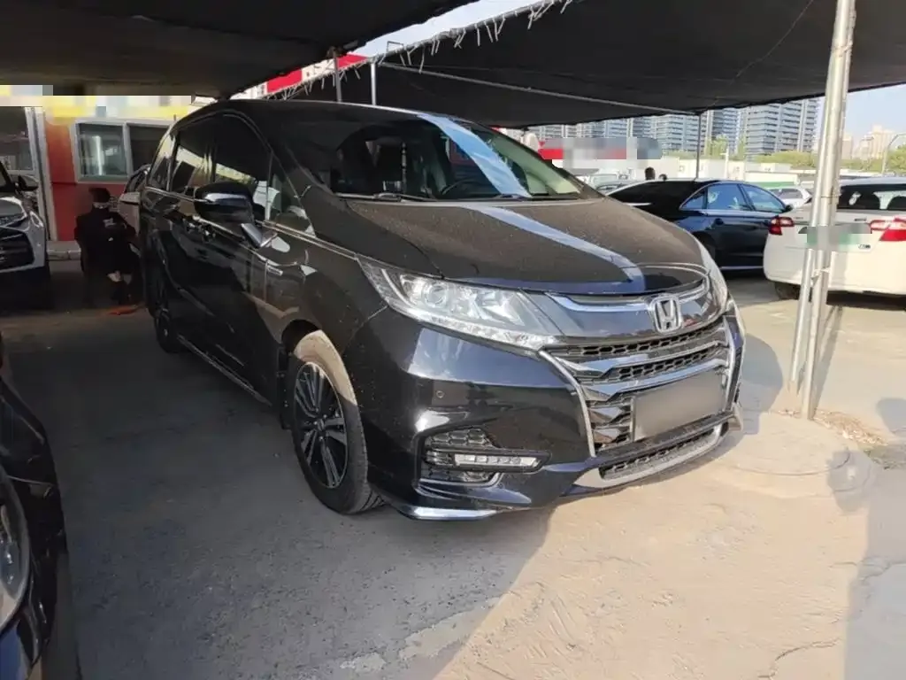 Honda Odyssey — фото 10