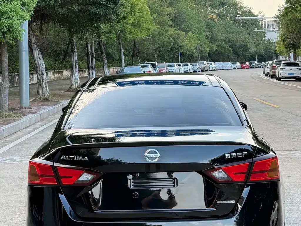 Nissan Teana — фото 10