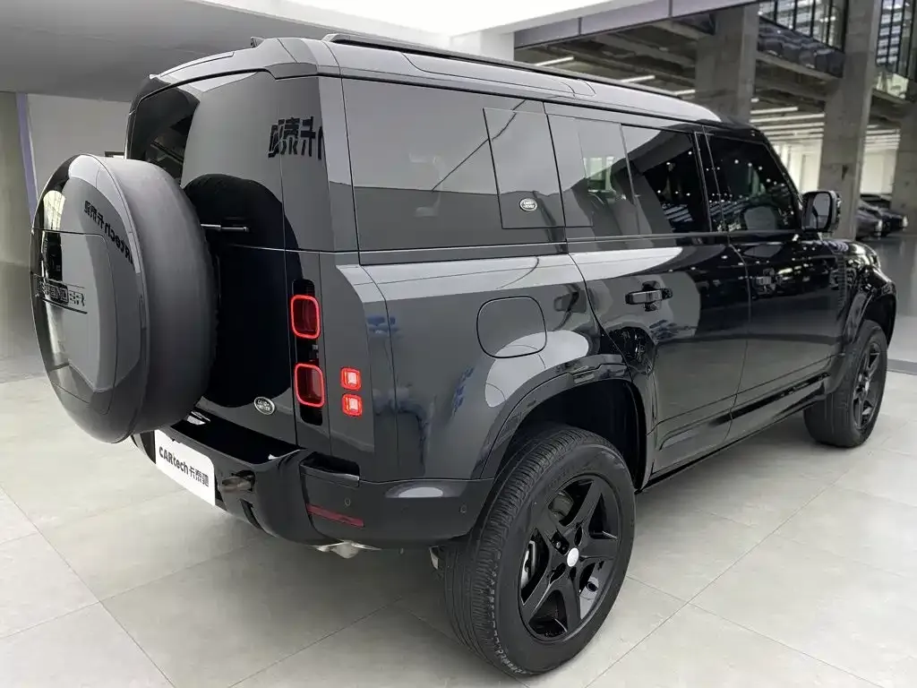 Land Rover Defender — фото 5