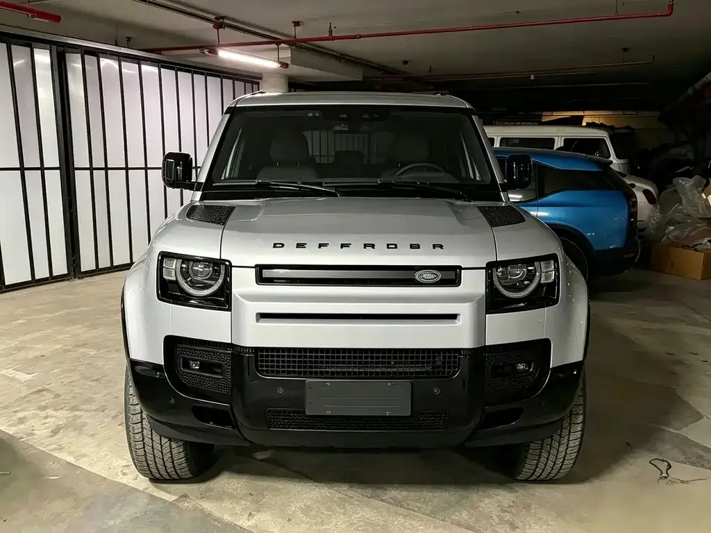Land Rover Defender — фото 9