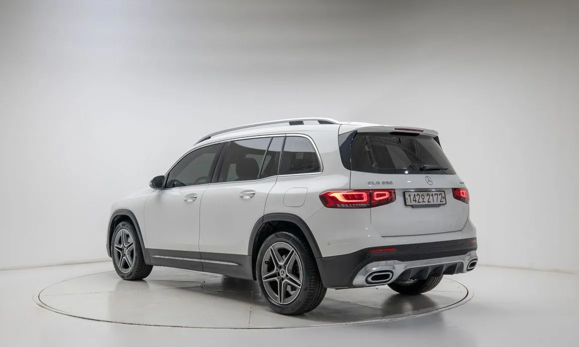 Mercedes-Benz GLB-Class — фото 2