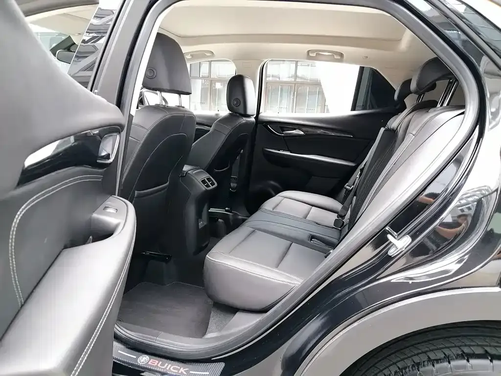 Buick Envision S — фото 10