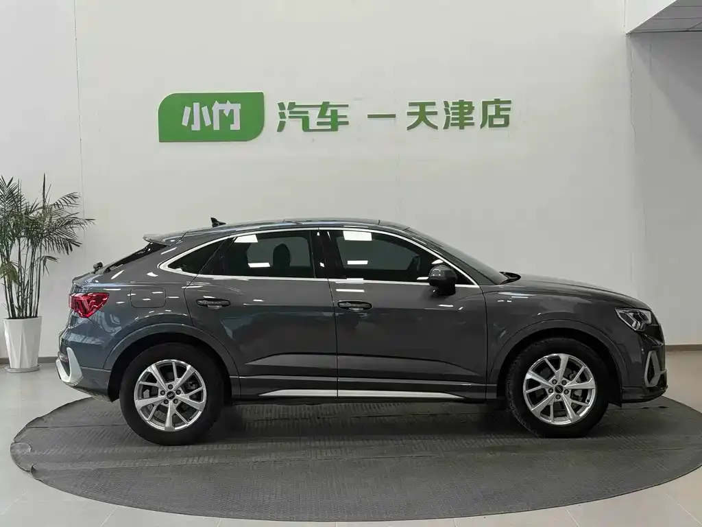 Audi Q3 Sportback — фото 4