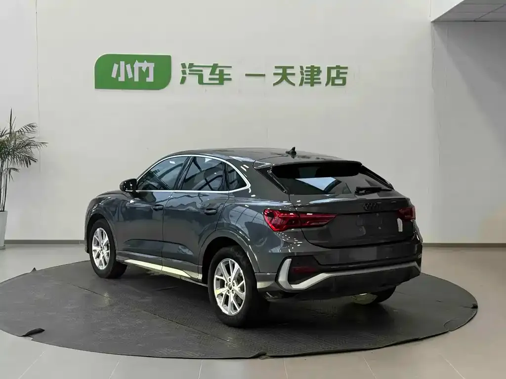 Audi Q3 Sportback — фото 2