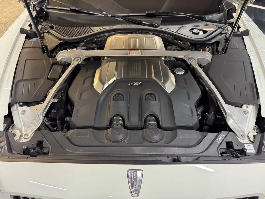Bentley Flying Spur — фото 4
