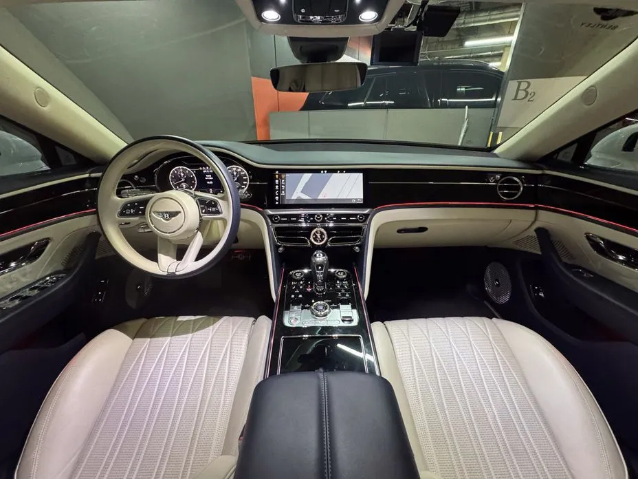 Bentley Flying Spur — фото 7
