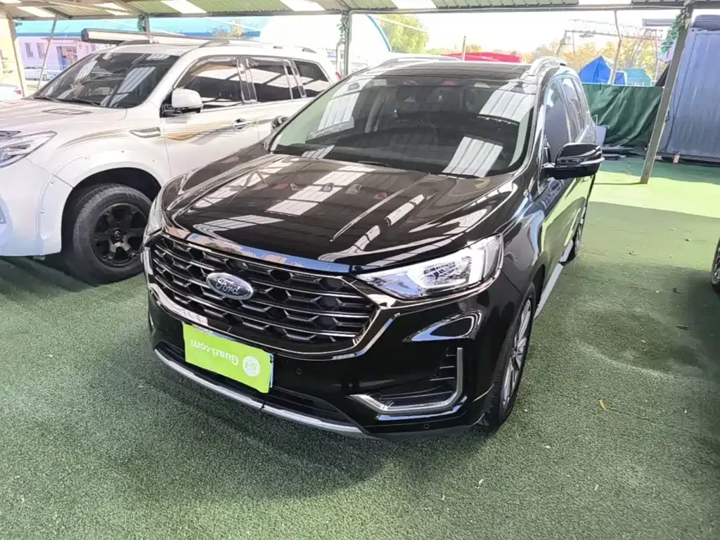 Ford Edge — фото 1