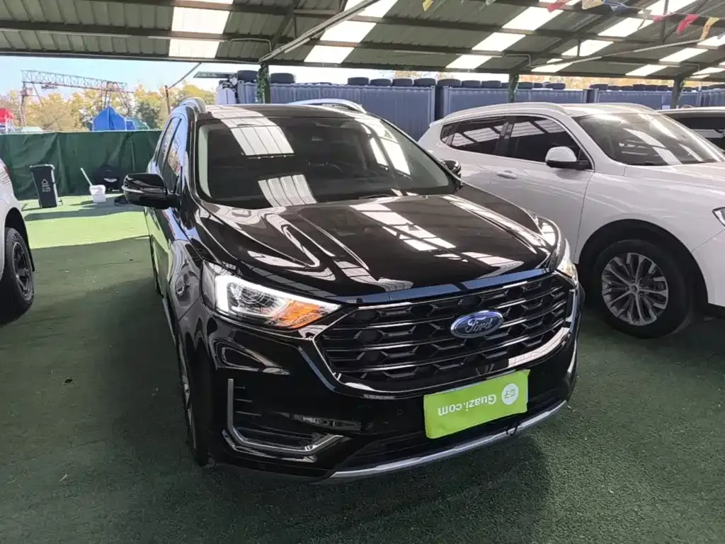 Ford Edge — фото 8