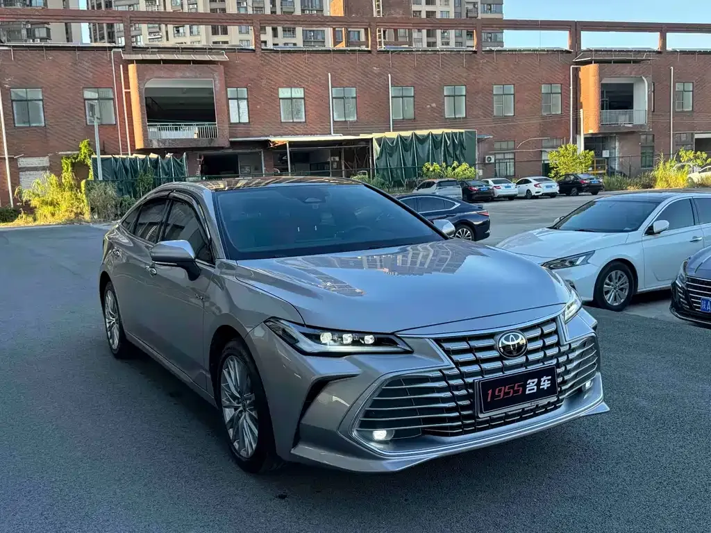 Toyota Avalon — фото 2
