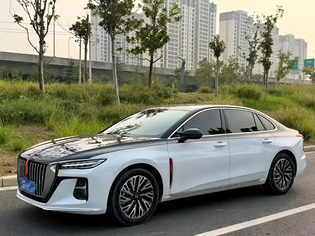 Hongqi H5 — фото 1