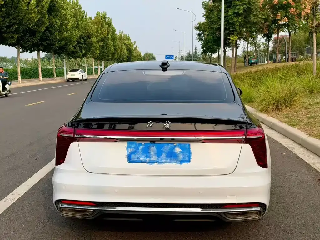 Hongqi H5 — фото 3
