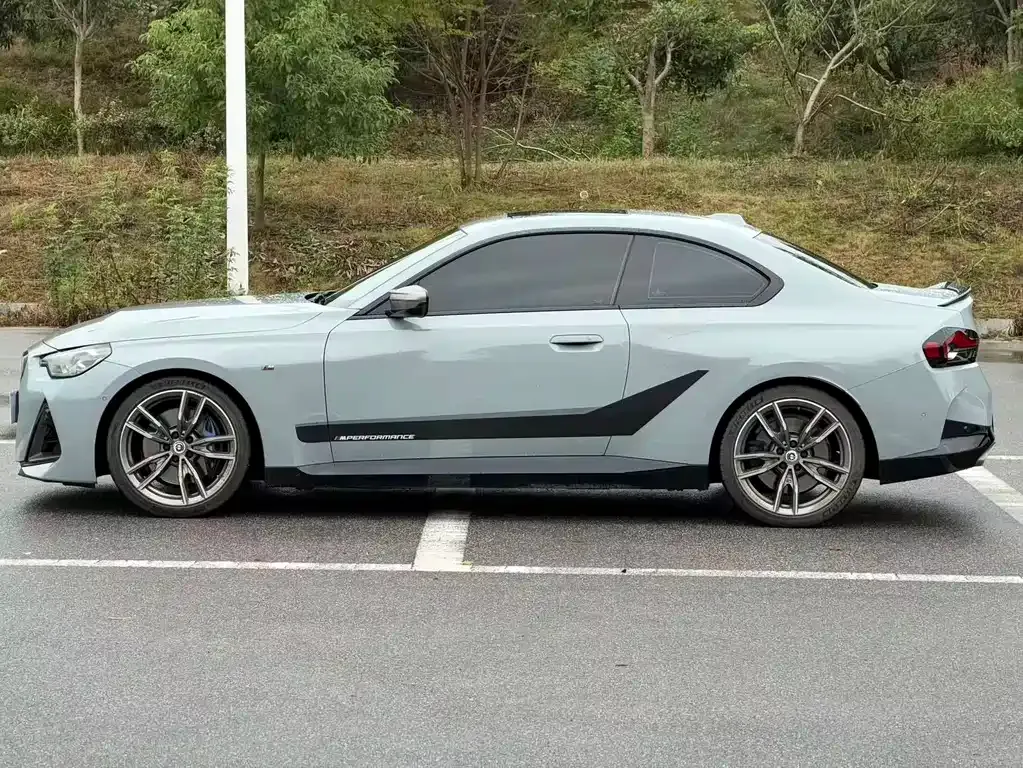 BMW M240i — фото 7