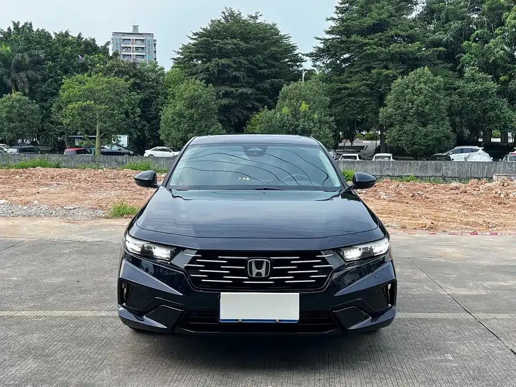 Honda Accord — фото 9