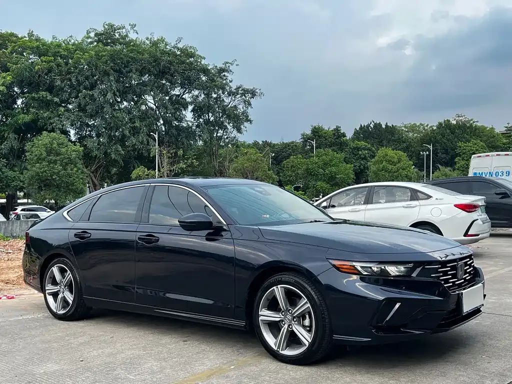 Honda Accord — фото 4