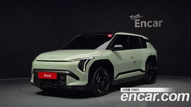 Kia EV3 — фото 1