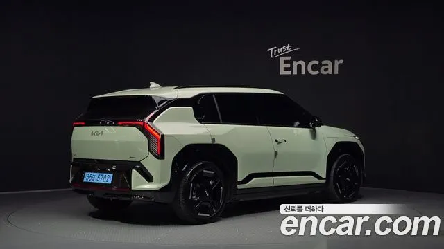 Kia EV3 — фото 2