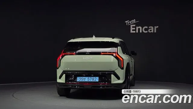 Kia EV3 — фото 4