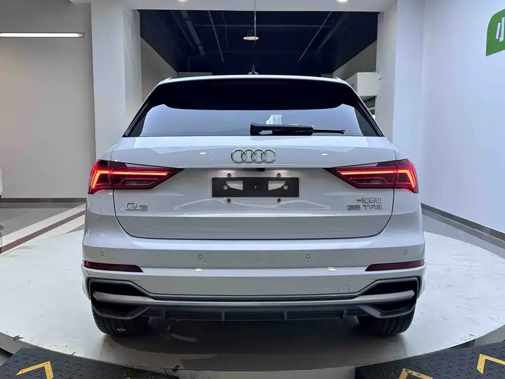 Audi Q3 — фото 5