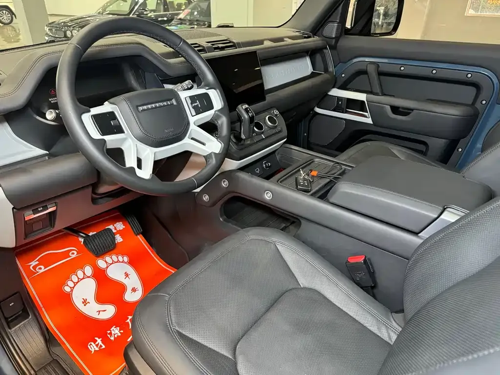 Land Rover Defender — фото 4