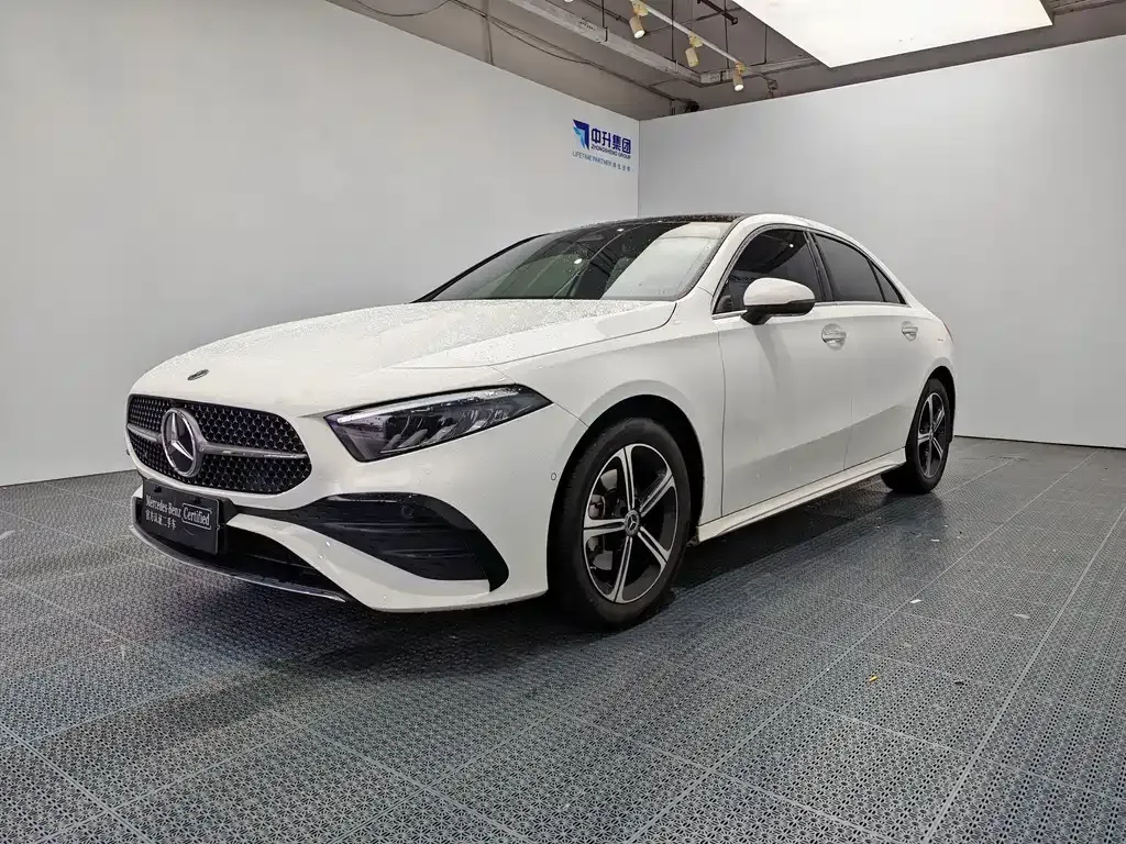 Mercedes-Benz A-Class — фото 1