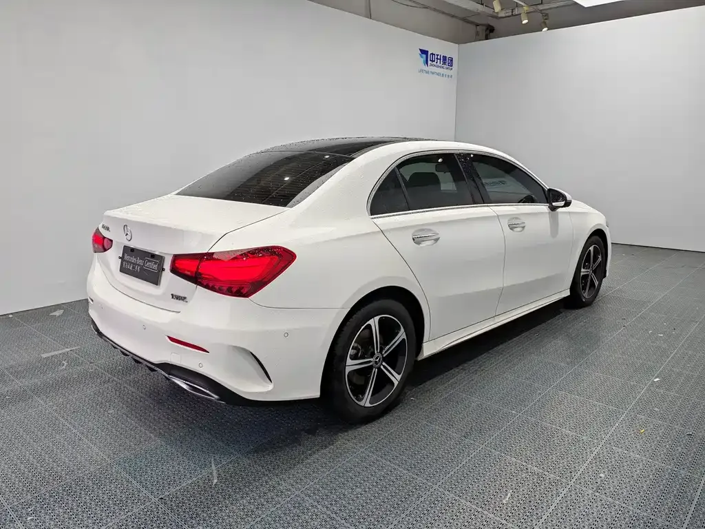 Mercedes-Benz A-Class — фото 7