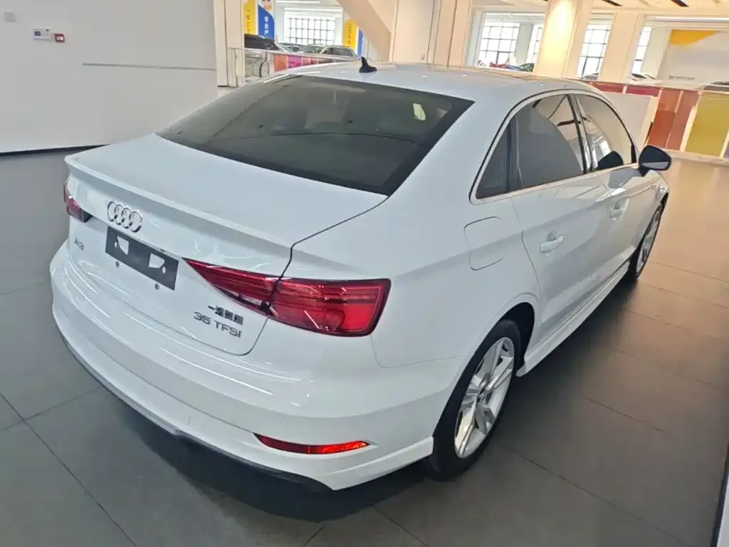 Audi A3 — фото 3