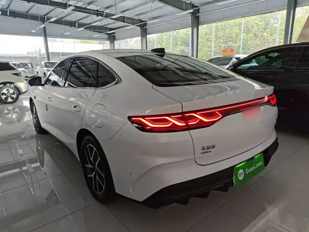 BYD Qin L — фото 6