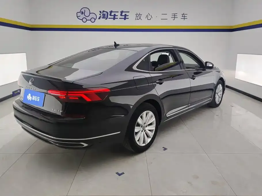 Volkswagen Passat — фото 10