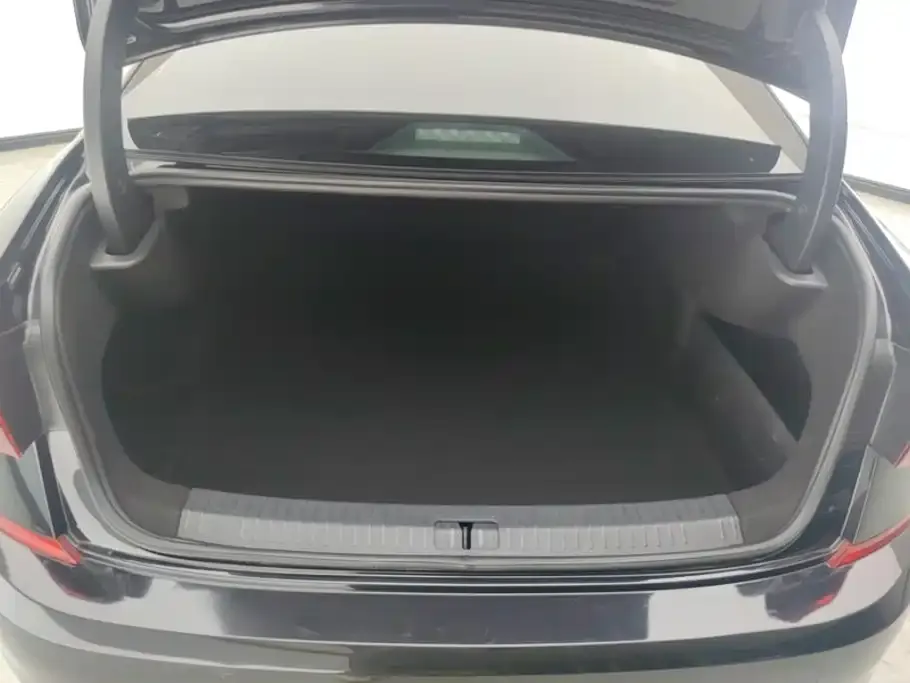 Volkswagen Passat — фото 8