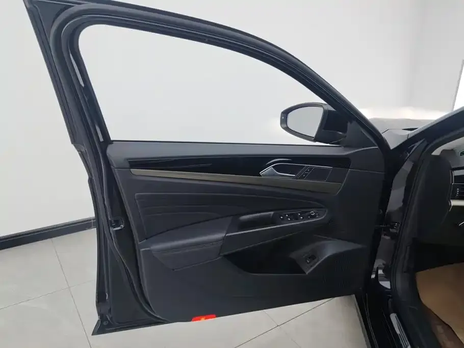 Volkswagen Passat — фото 2