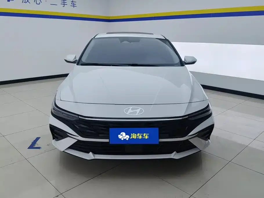 Hyundai Elantra — фото 9