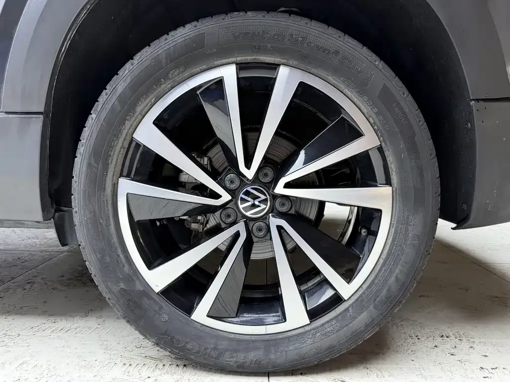 Volkswagen Tharu — фото 5