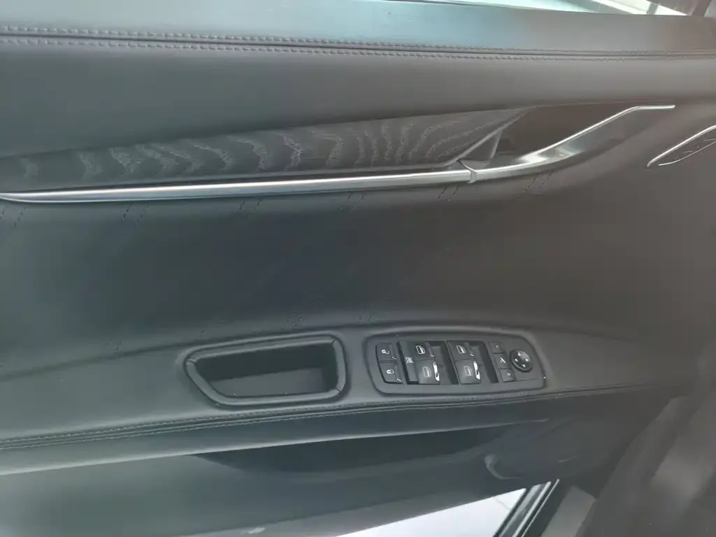 Maserati Ghibli — фото 9