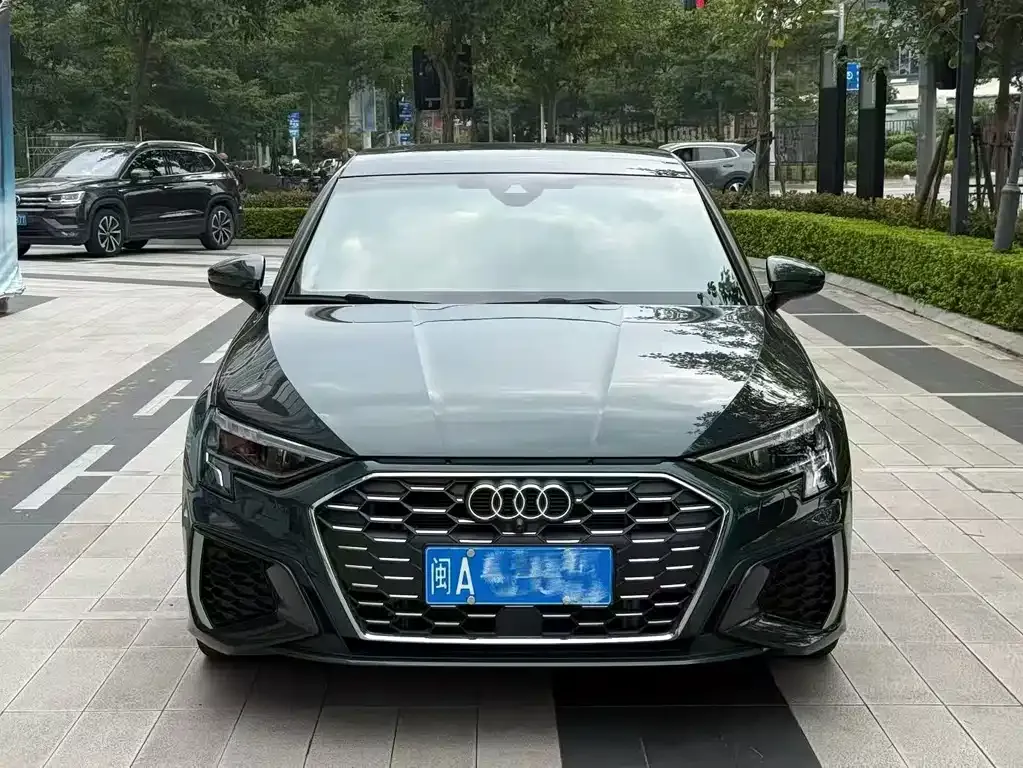Audi A3 — фото 1