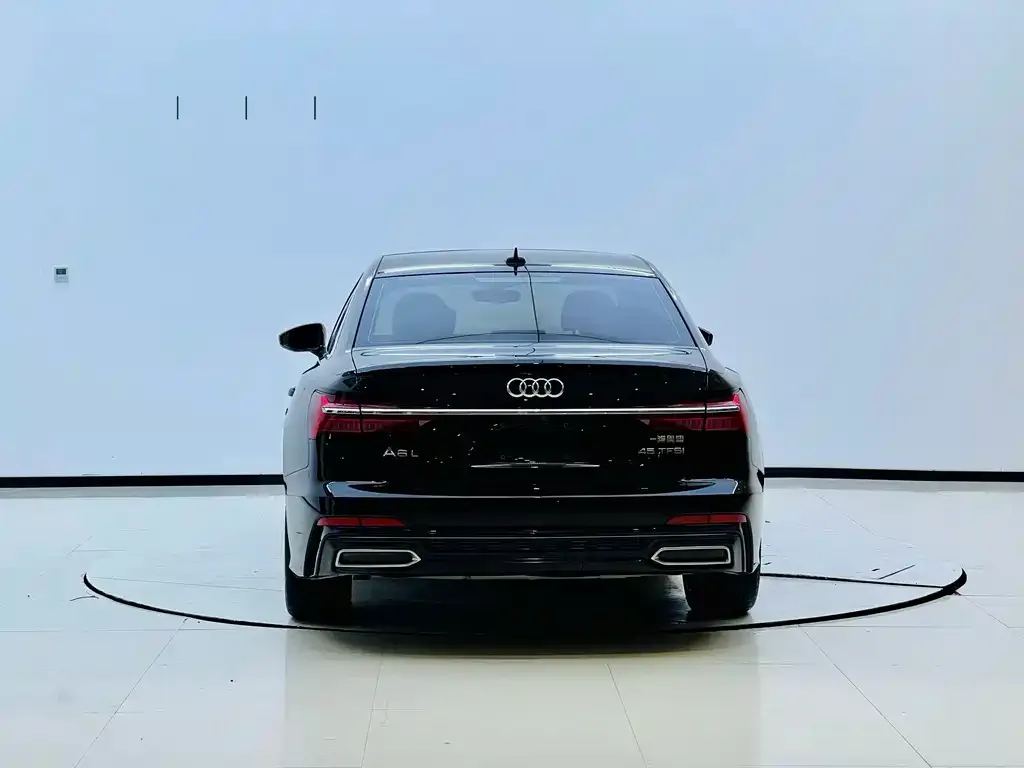 Audi A6L — фото 2