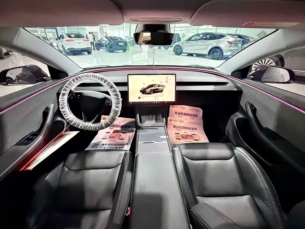 Tesla Model 3 — фото 4