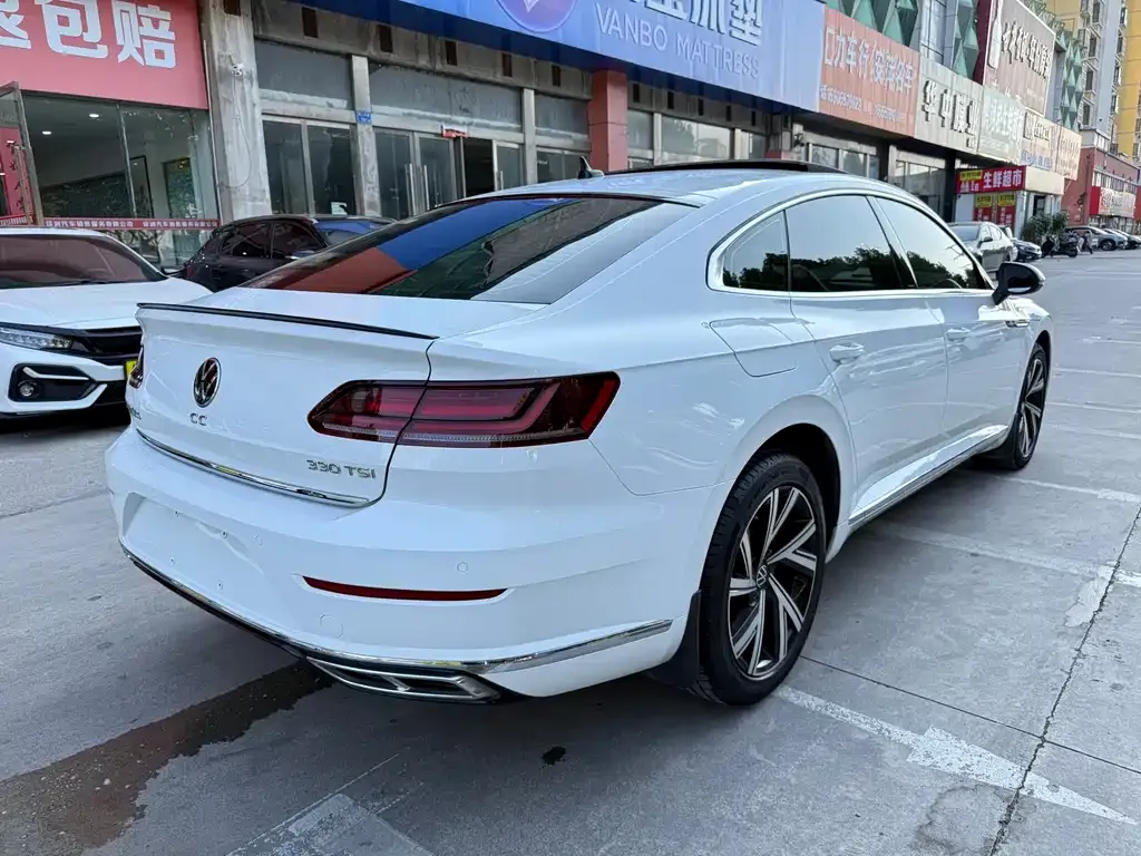 Volkswagen CC — фото 9