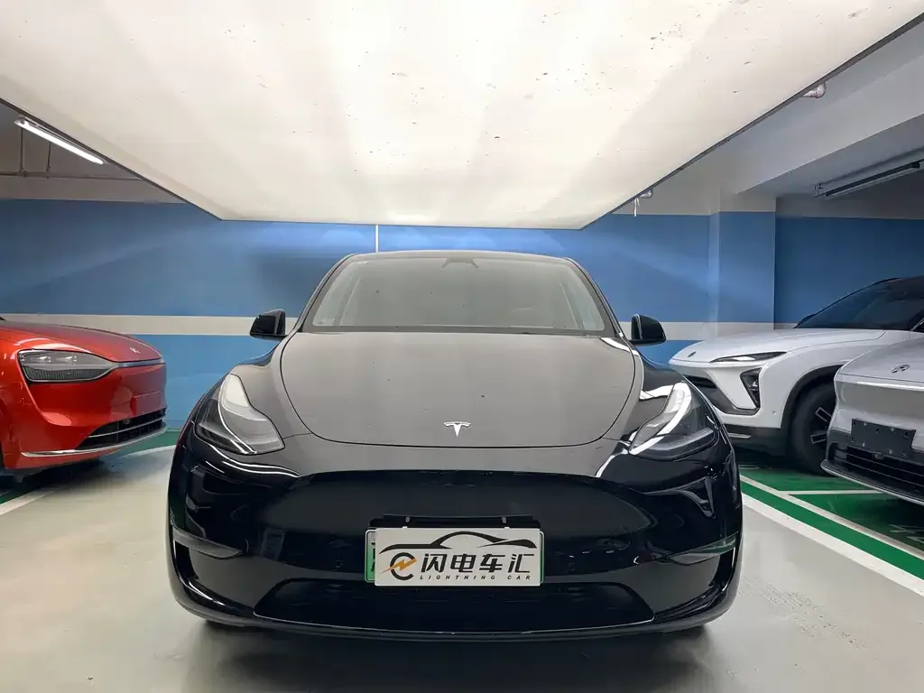 Tesla Model Y — фото 6