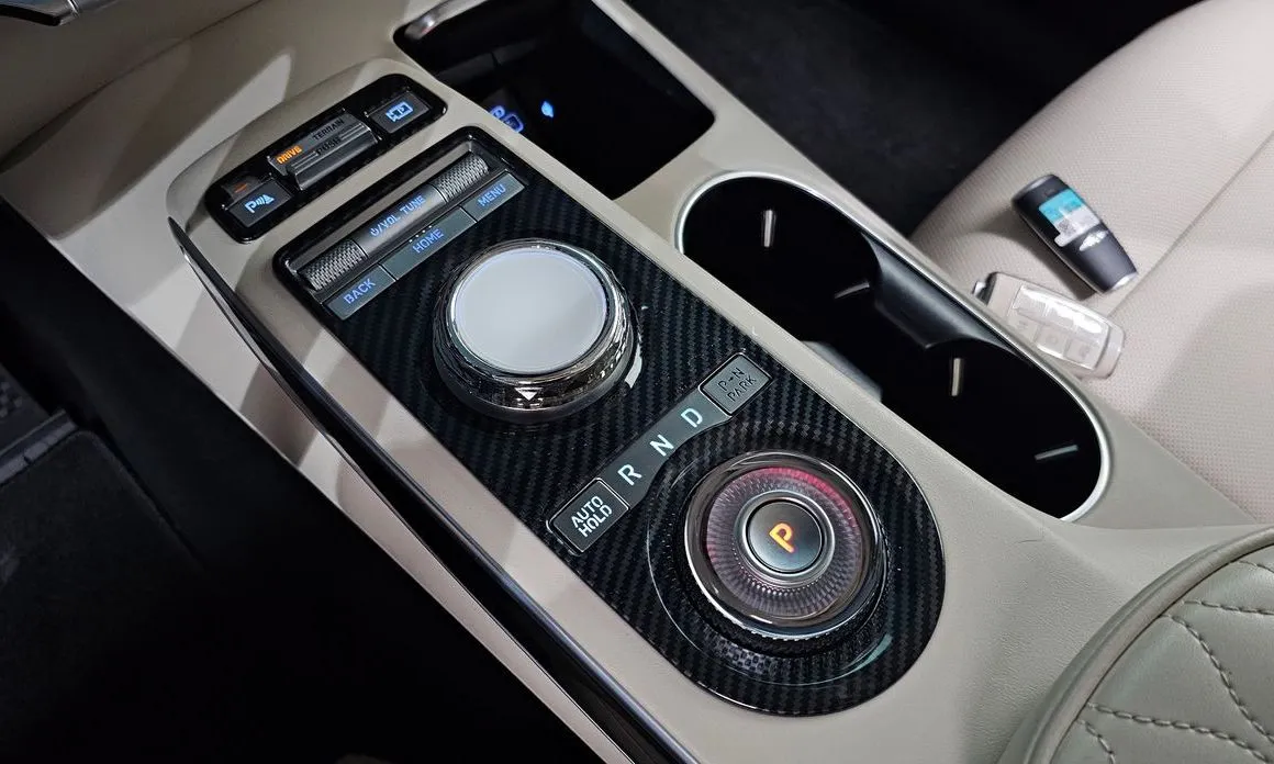Genesis GV70 — фото 10