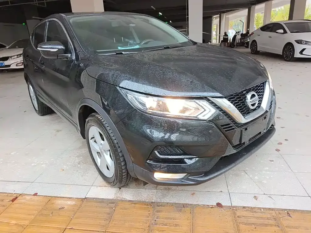 Nissan Qashqai — фото 7