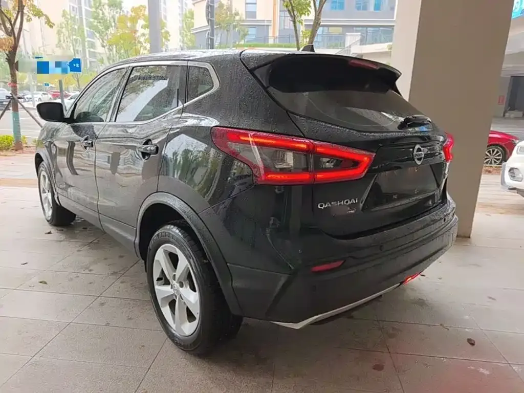 Nissan Qashqai — фото 5