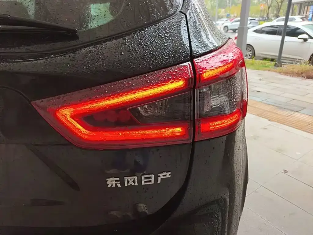 Nissan Qashqai — фото 2