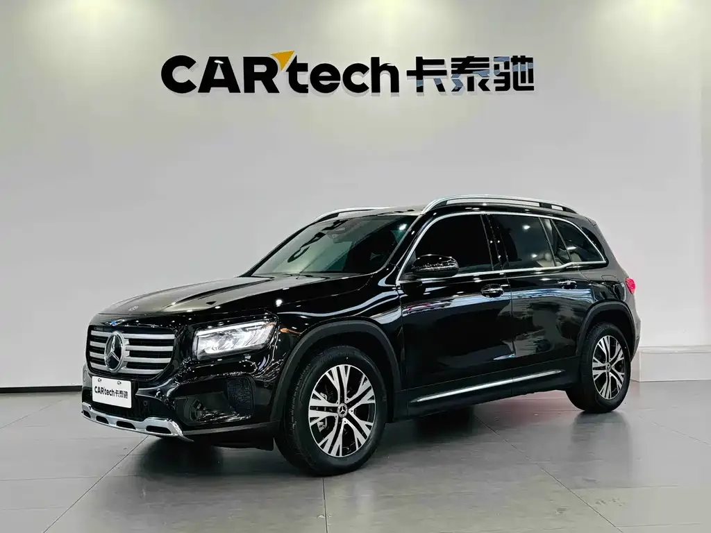 Mercedes-Benz GLB — фото 1