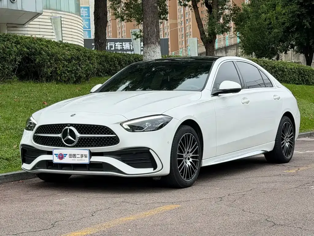 Mercedes-Benz C-Class — фото 1