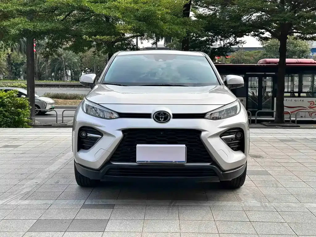 Toyota Wildlander — фото 6