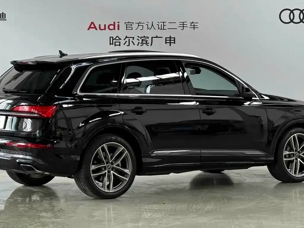 Audi Q7 — фото 5