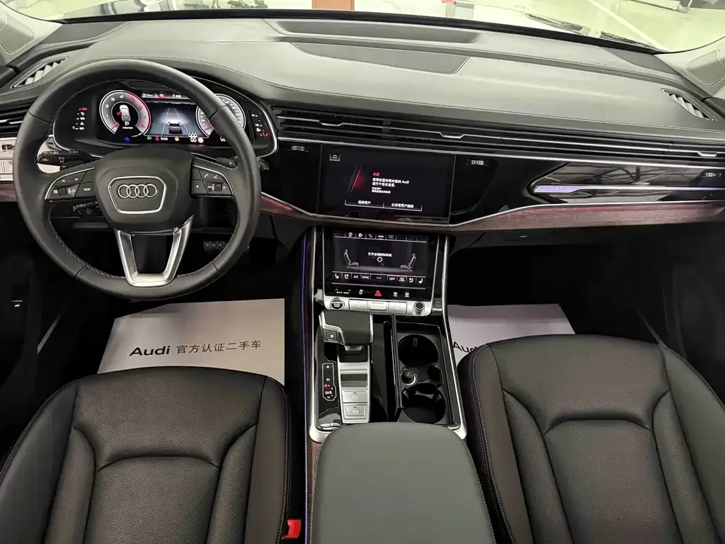 Audi Q7 — фото 2