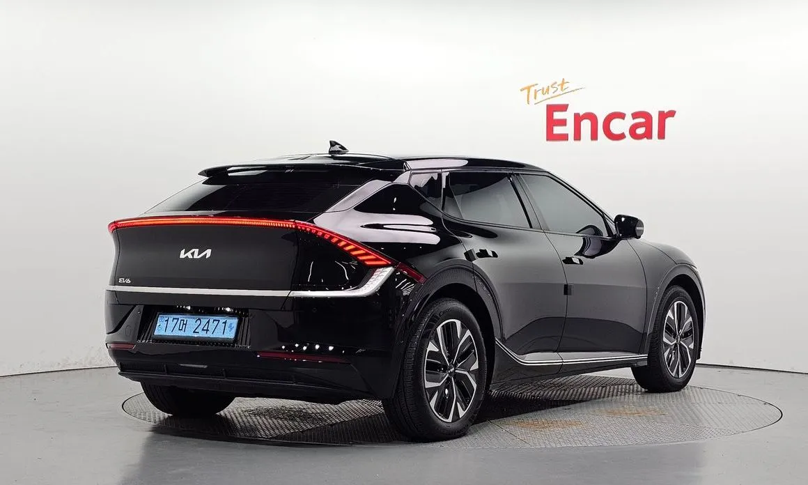 Kia EV6 — фото 8