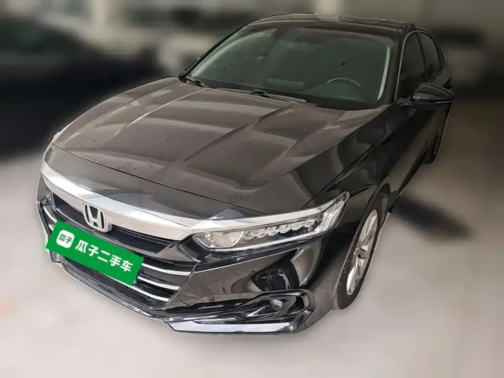 Honda Accord — фото 1